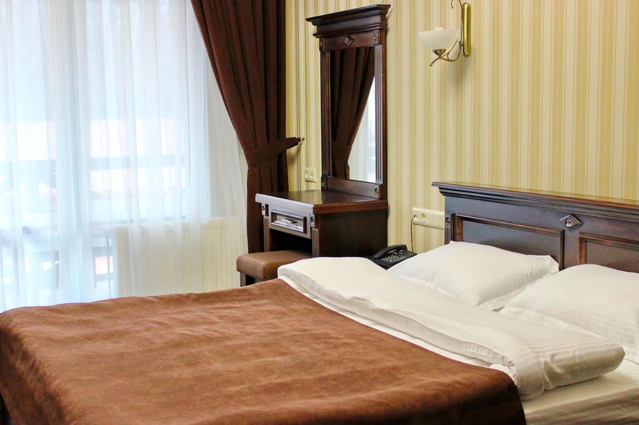 Georg Park Hotel Tarashany Εξωτερικό φωτογραφία