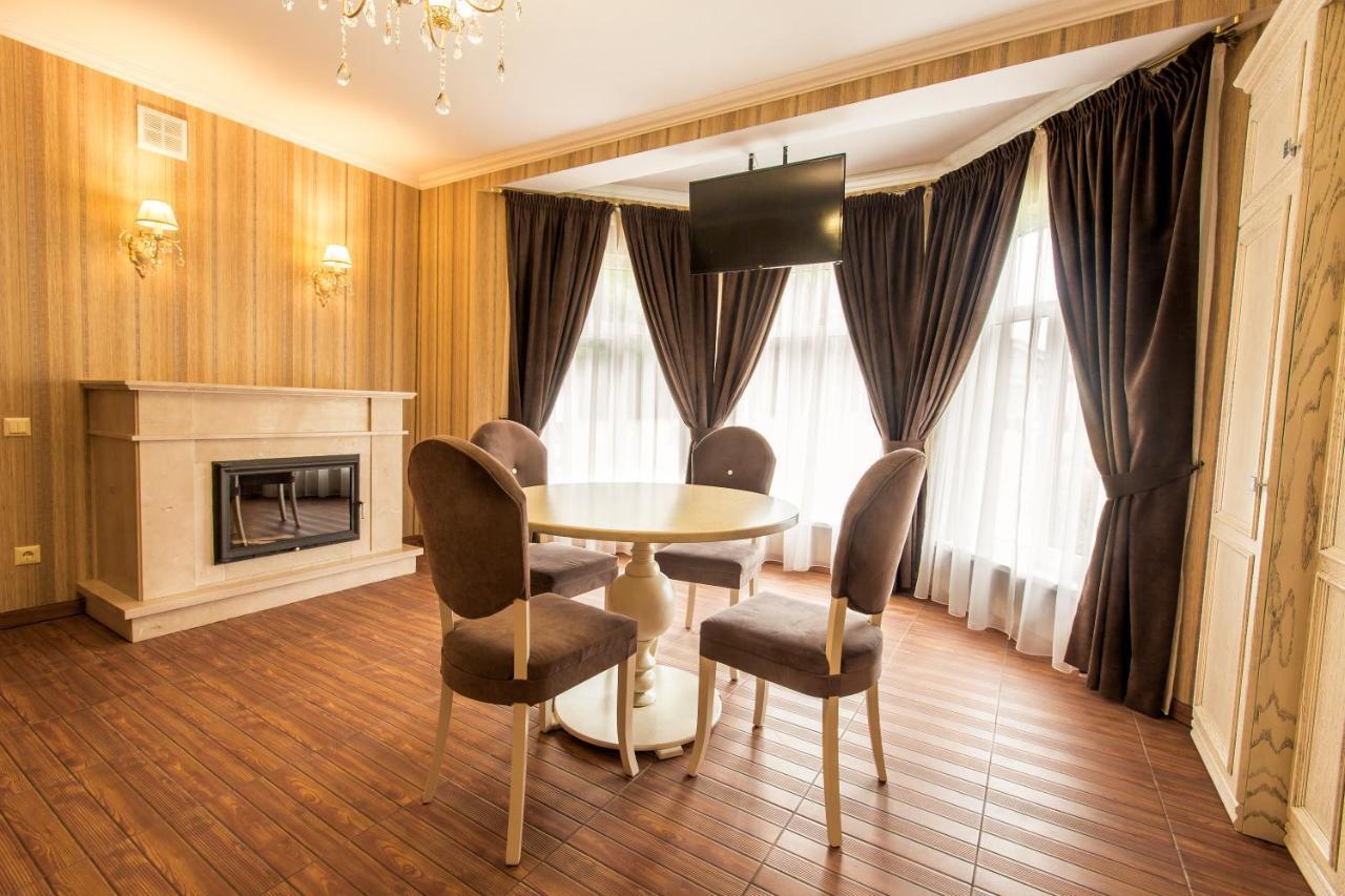 Georg Park Hotel Tarashany Εξωτερικό φωτογραφία
