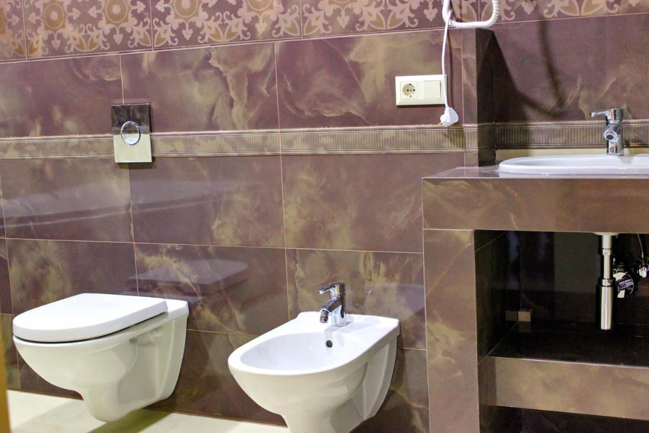Georg Park Hotel Tarashany Εξωτερικό φωτογραφία