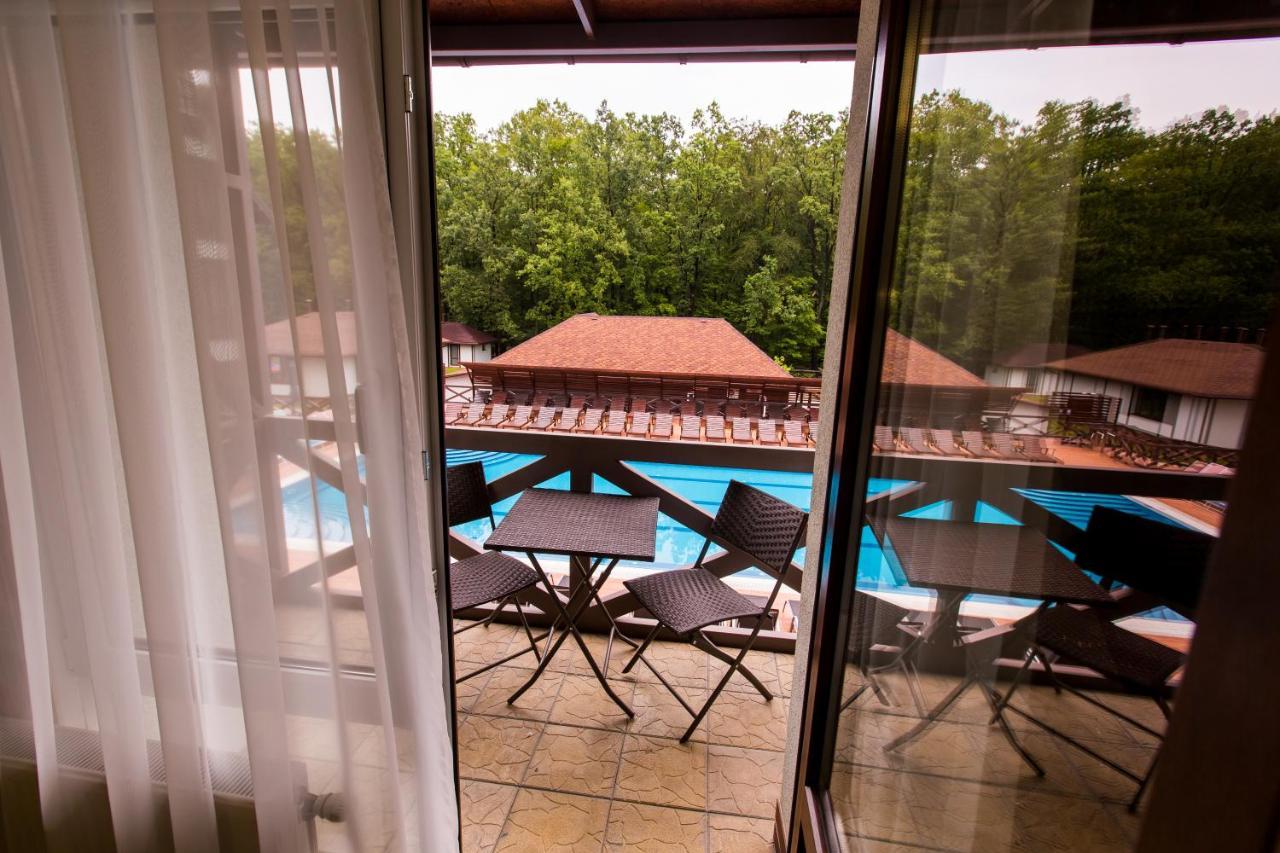 Georg Park Hotel Tarashany Εξωτερικό φωτογραφία