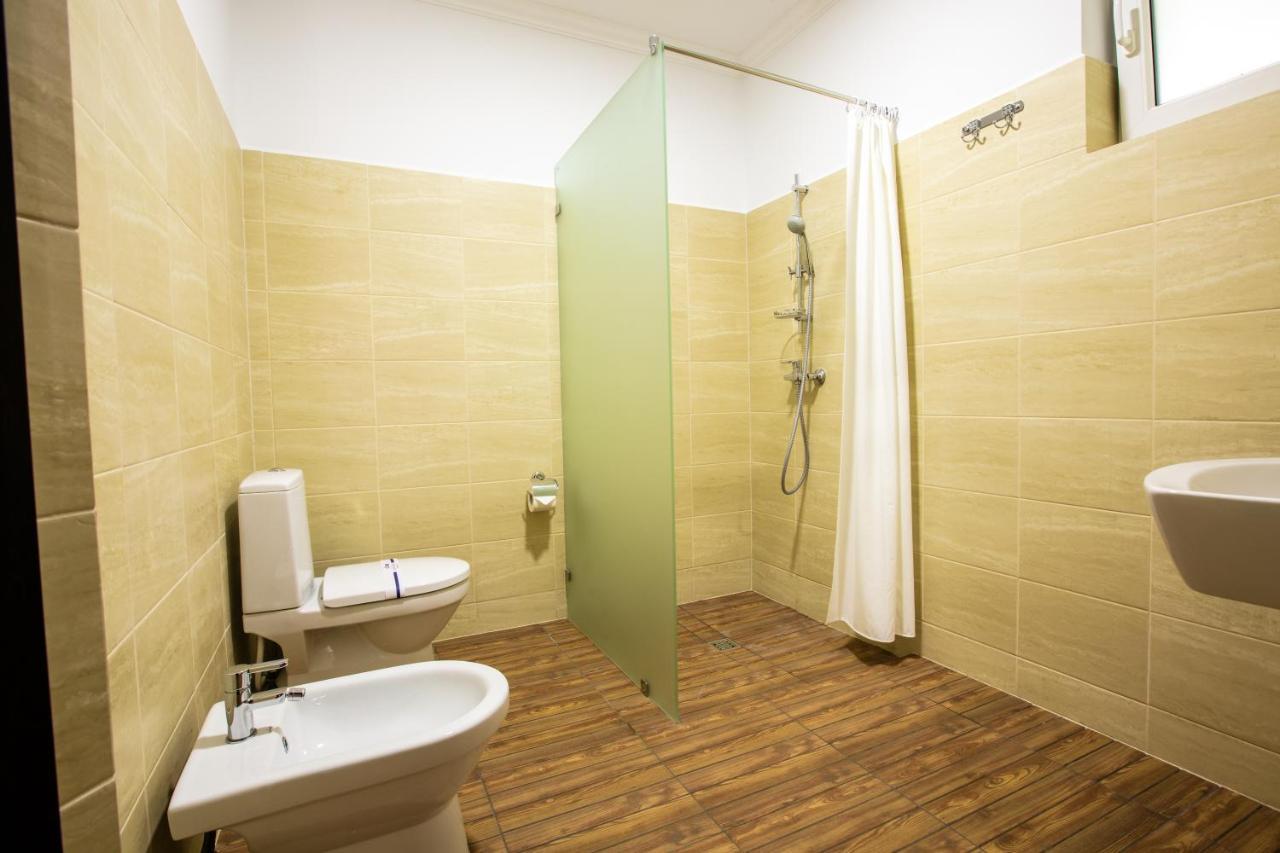 Georg Park Hotel Tarashany Εξωτερικό φωτογραφία