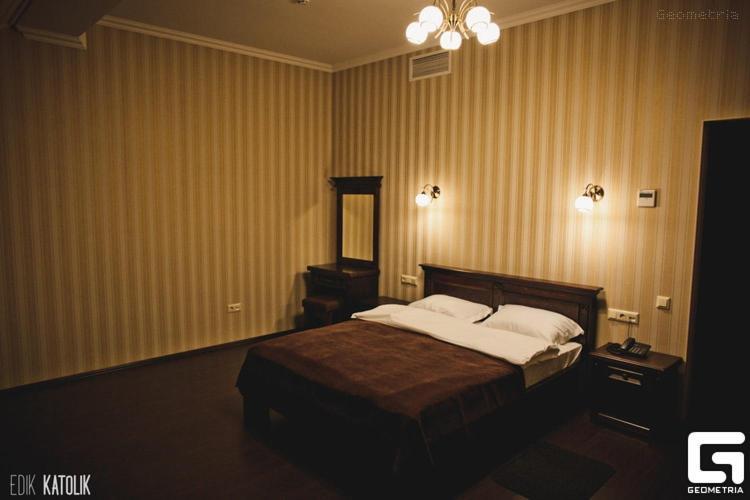 Georg Park Hotel Tarashany Εξωτερικό φωτογραφία