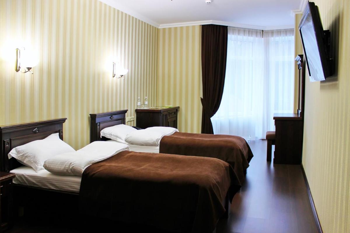 Georg Park Hotel Tarashany Εξωτερικό φωτογραφία