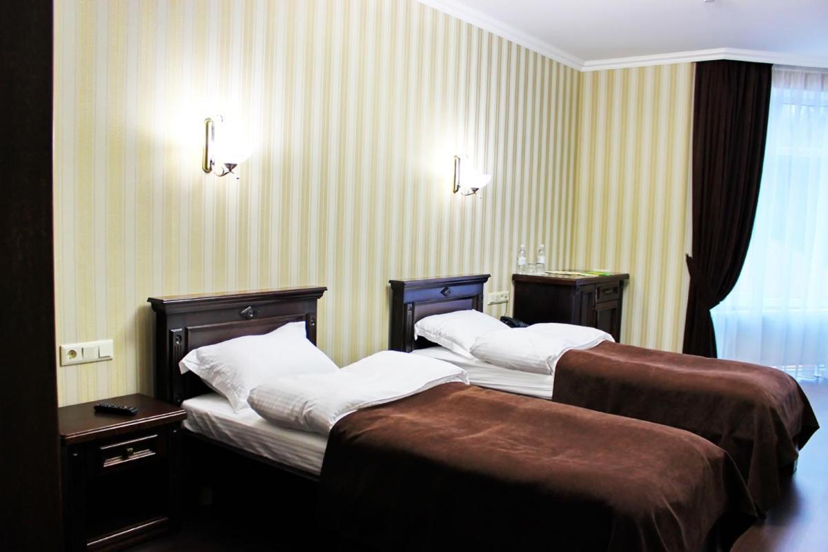 Georg Park Hotel Tarashany Εξωτερικό φωτογραφία